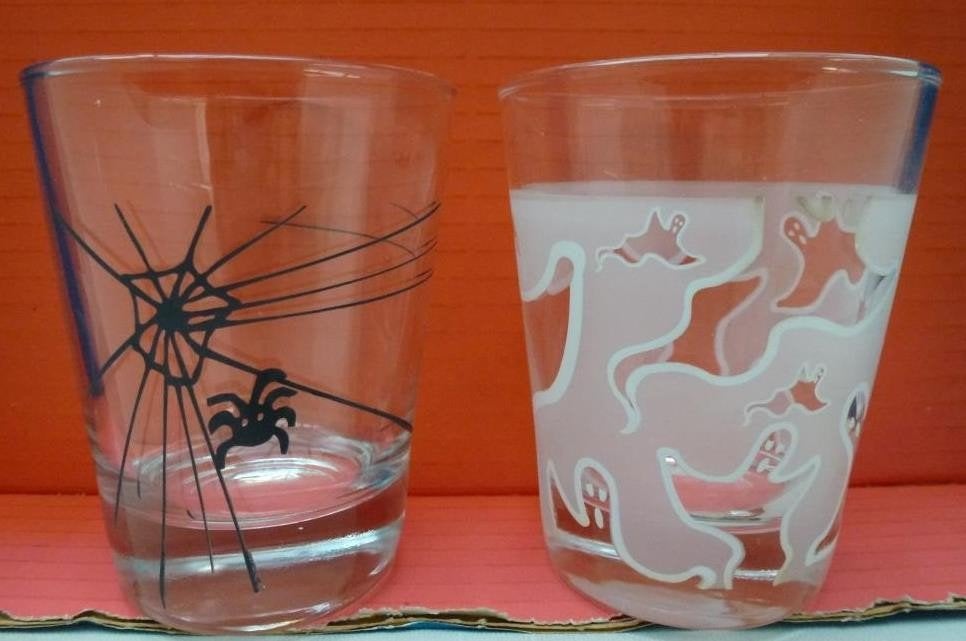 Halloween 2 verres avec fantômes 1 verre avec araignée, Enlèvement ou Envoi, Comme neuf, Décoration