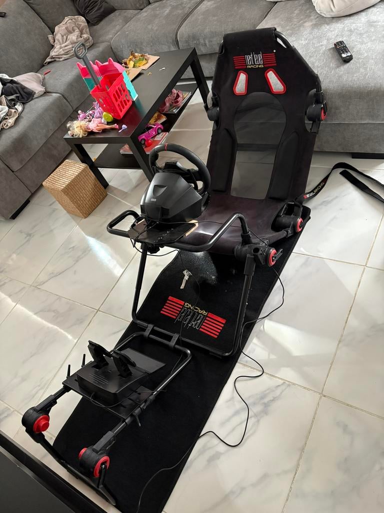 Siège SIM racing F1, Enlèvement, Comme neuf