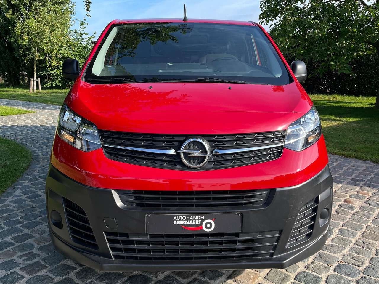 Opel Vivaro 2.0 TD L3H1/1eignr/96900km/Carplay/Camera/Cruis, Auto's, Bestelwagens en Lichte vracht, Zwart, 144 pk, 0 kg, Bedrijf