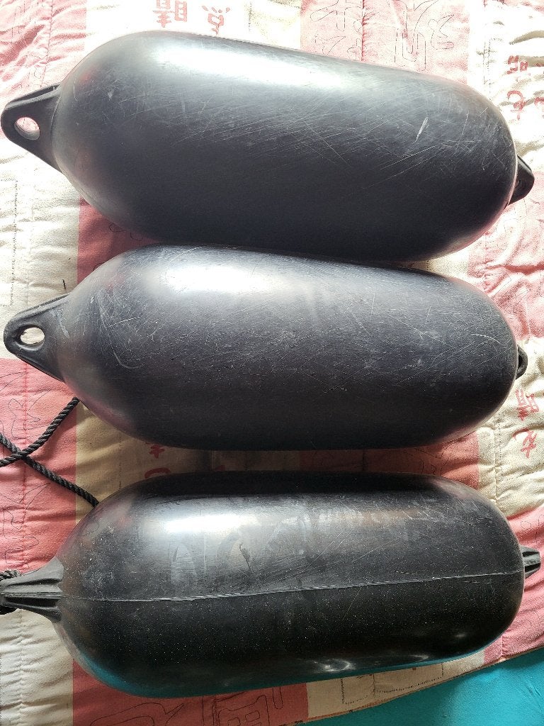3x Stootwillen / Fenders 72 x 24cm Majoni 4, Watersport en Boten, Accessoires en Onderhoud, Ophalen, Gebruikt, Overige typen