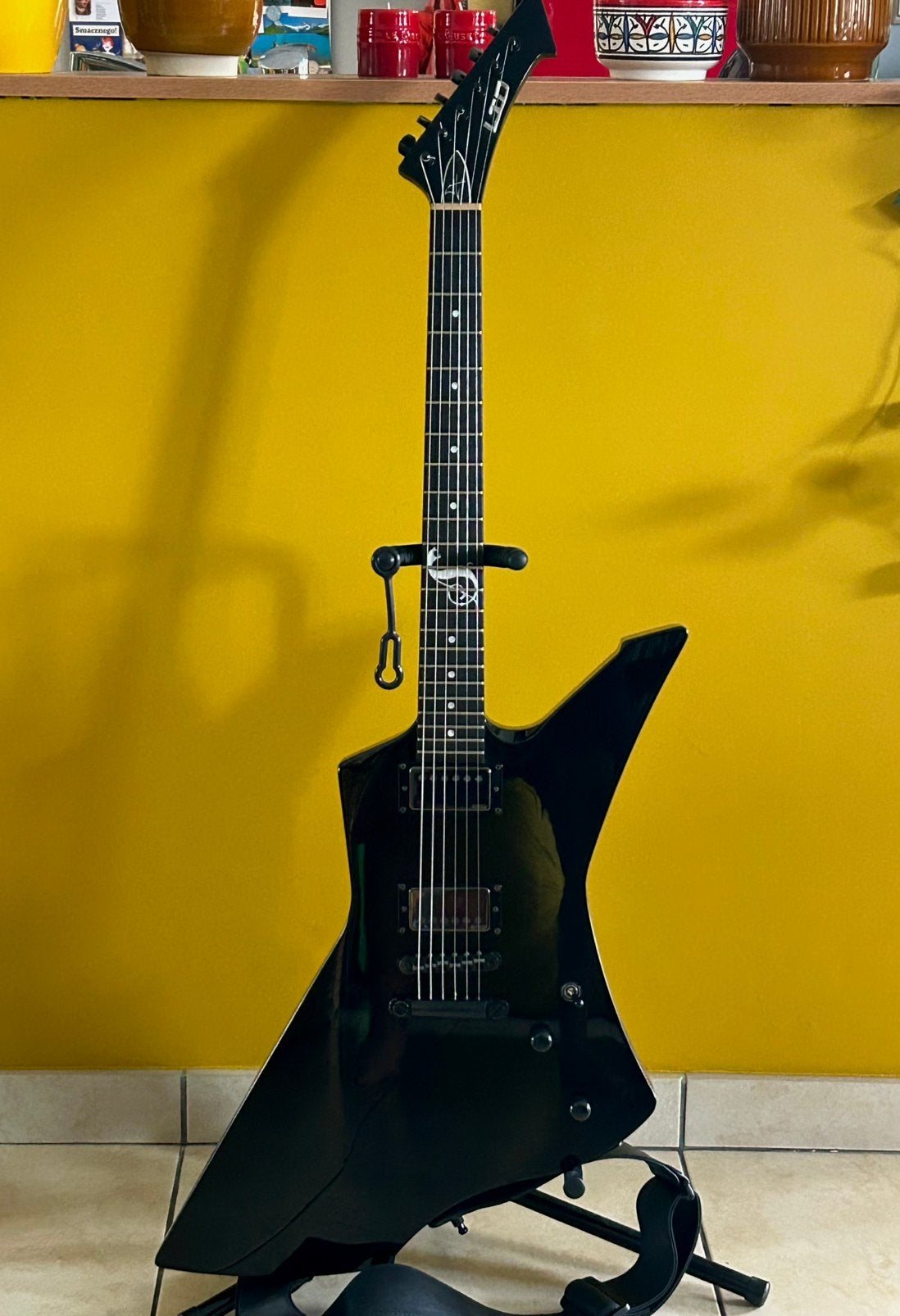 ESP LTD Snakebyte Gloss Black, Musique & Instruments, Instruments à corde | Guitares | Électriques, Enlèvement, Utilisé, Solid body