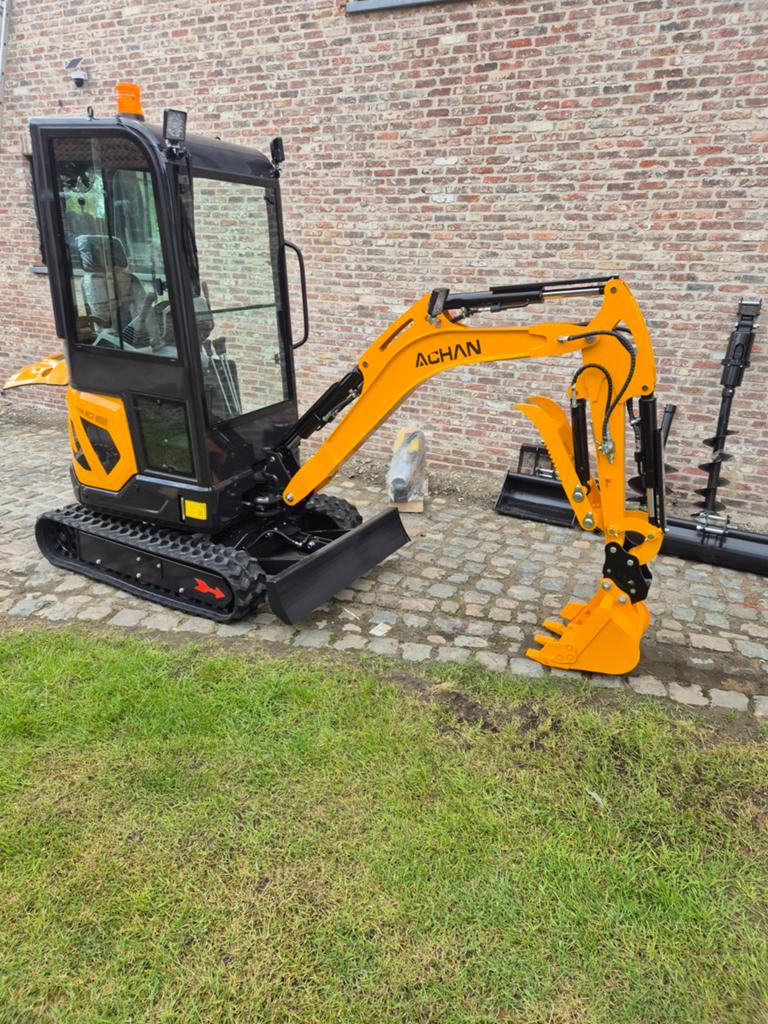 Minigraver 2 ton met kubota moter nieuw.!!, Ophalen