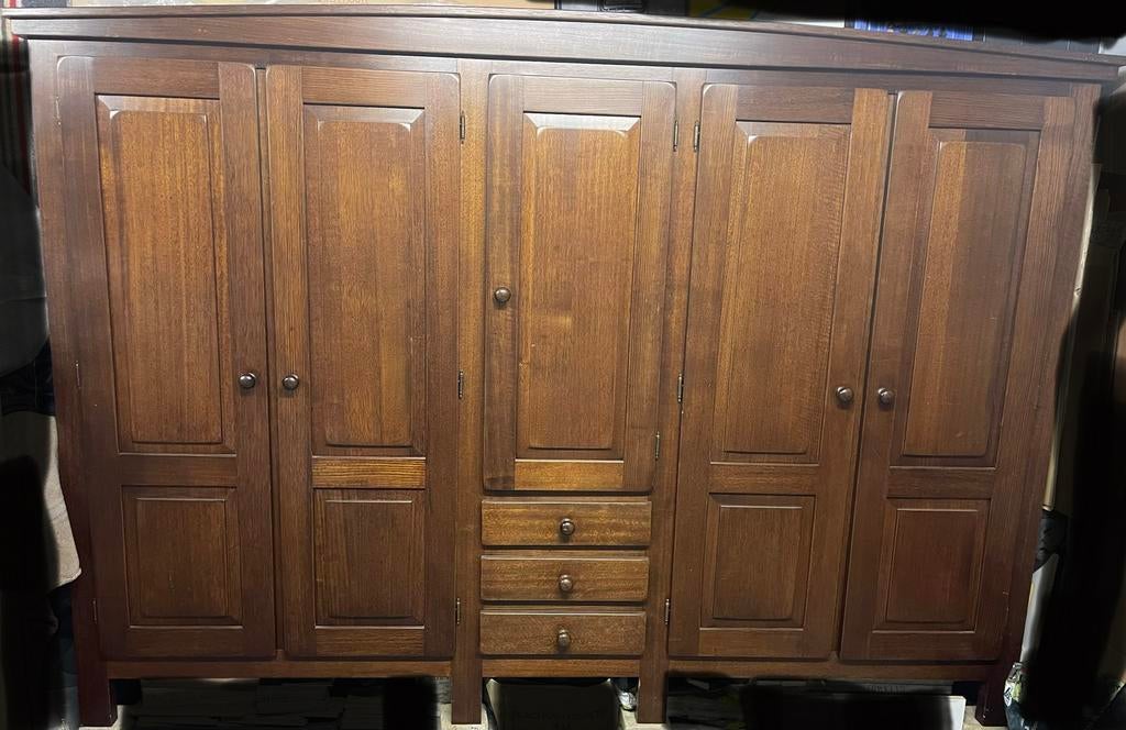 Armoire en chêne massif brun foncé, Maison & Meubles, Armoires | Penderies & Garde-robes, Utilisé, 150 à 200 cm, 150 à 200 cm