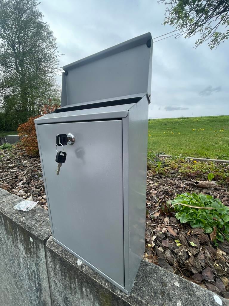 Boîte aux lettres neuve, Ophalen, Nieuw, IJzer, Wandbrievenbus