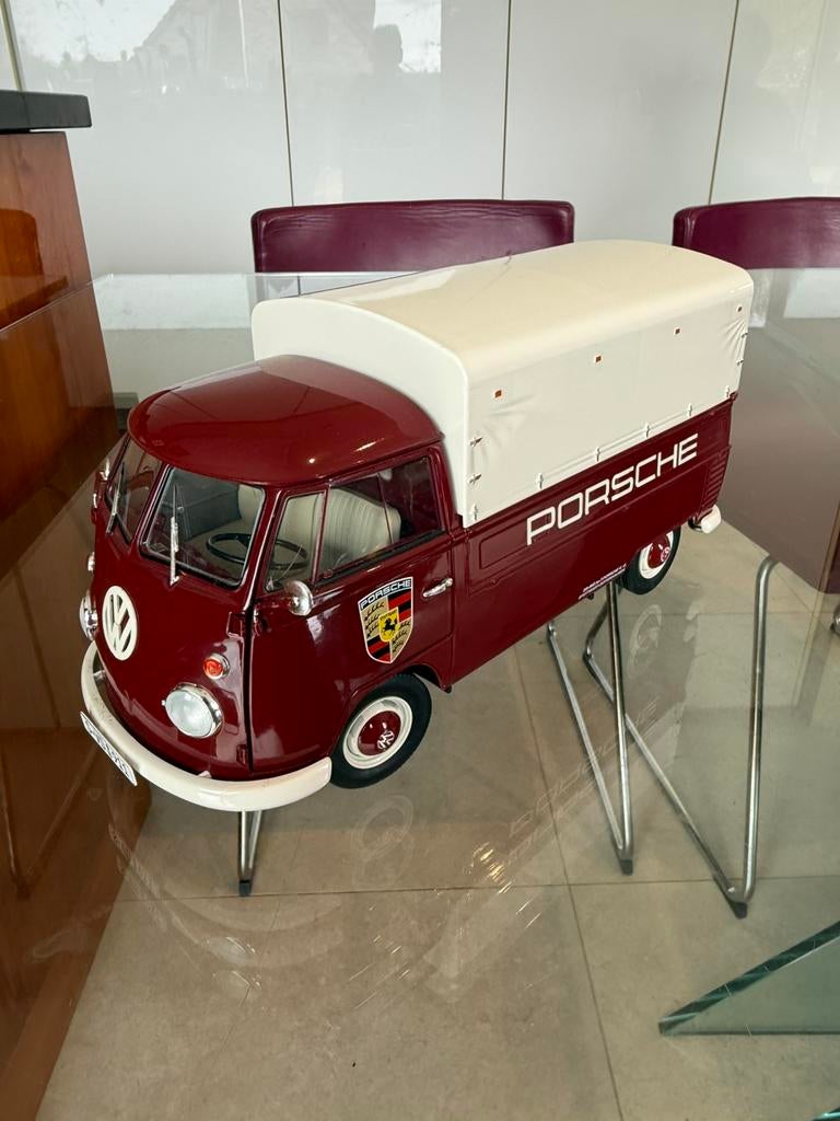 Volkswagen T1 Pick Up Porsche Service 1950 1:18 sans boîte, Hobby & Loisirs créatifs, Voitures miniatures | 1:18, Comme neuf, Solido