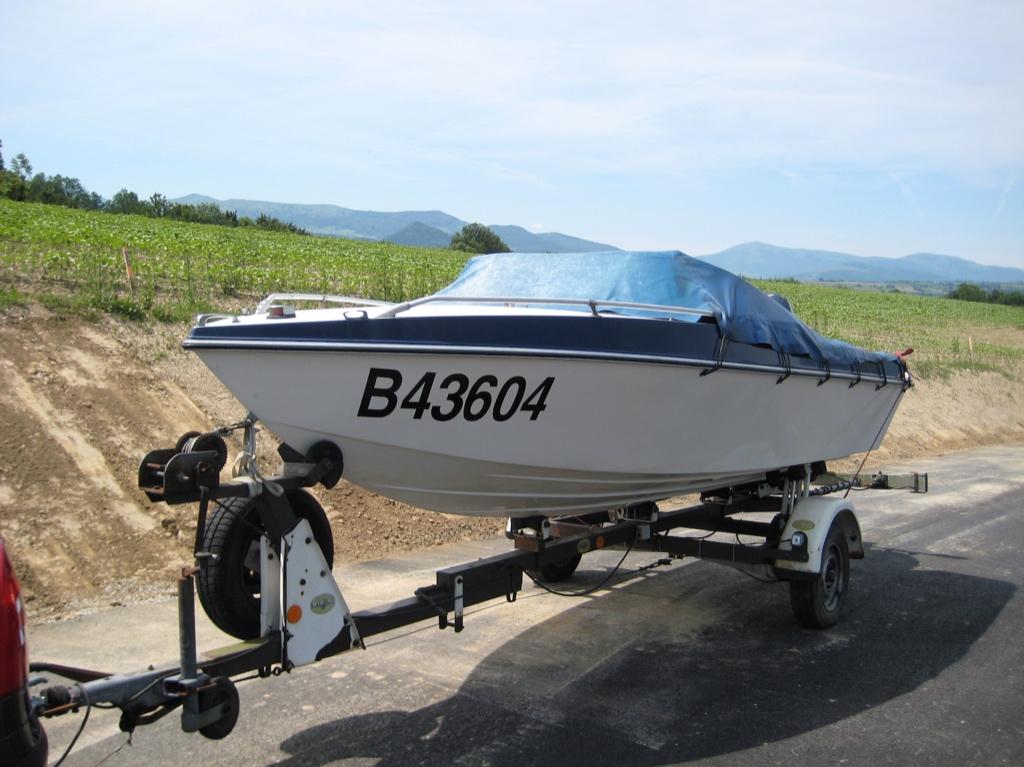 Bateau à moteur, 70 ch, Essence, Remorque, 5 m