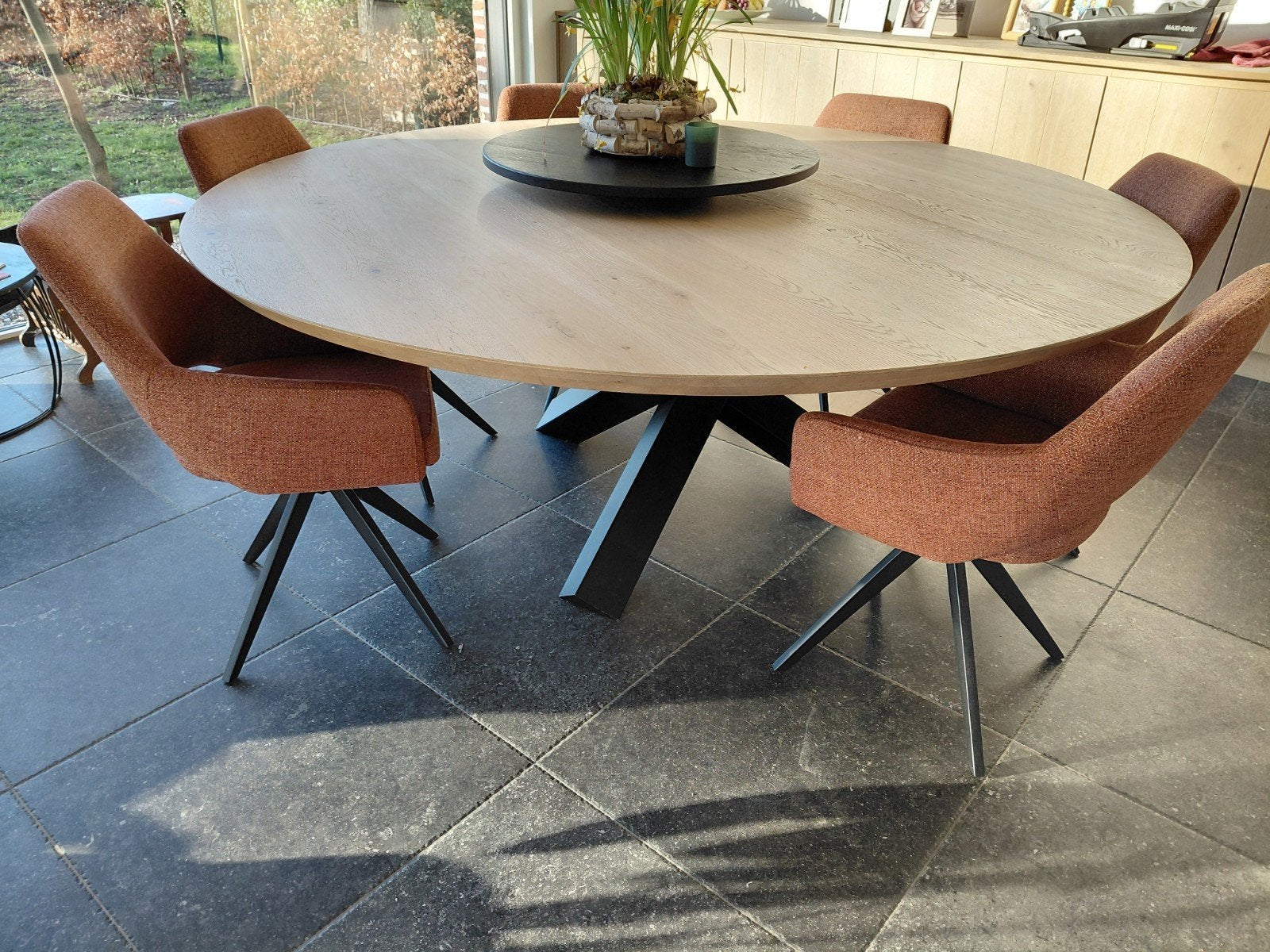 Ronde eettafel volle eik, Ophalen