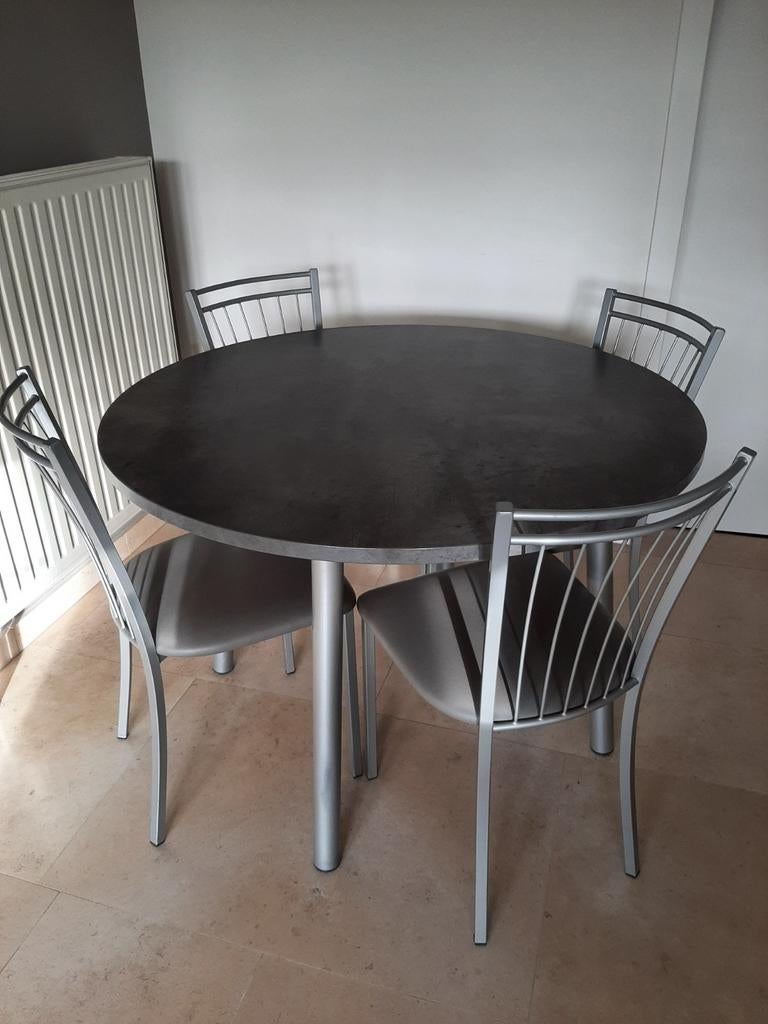 Keukentafel +4 stoelen, Huis en Inrichting, Ophalen