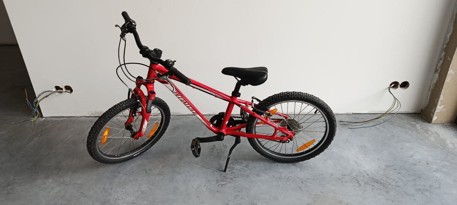 Specialized hotrock 20” kinder mtb, Ophalen, Zo goed als nieuw, Velgrem, 16 tot 20 inch