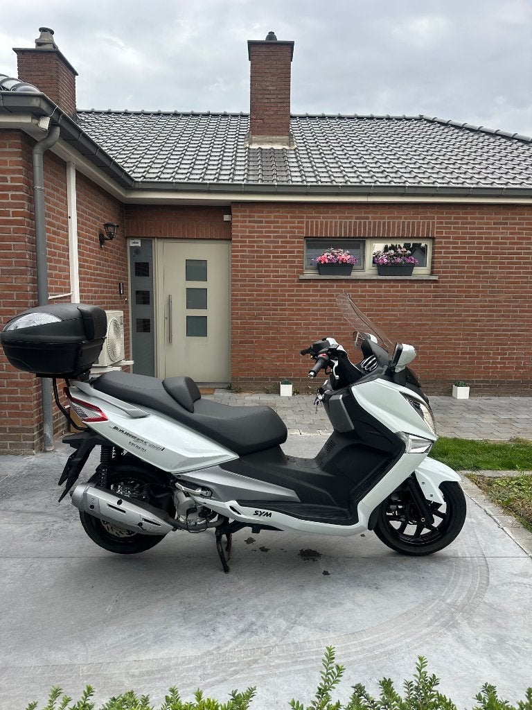 SYM GTS 125i - 1 ER PROPRIETAIRE - 11/2013 - 4200 KM, Particulier, 1 cylindre, 125 cm³, Jusqu'à 11 kW