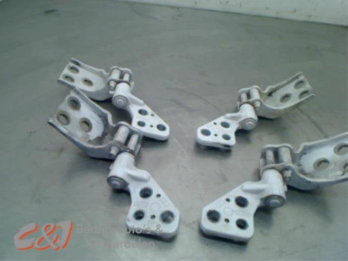 Kit charnières d'un Peugeot Partner, -, 3 mois de garantie, Utilisé, -
