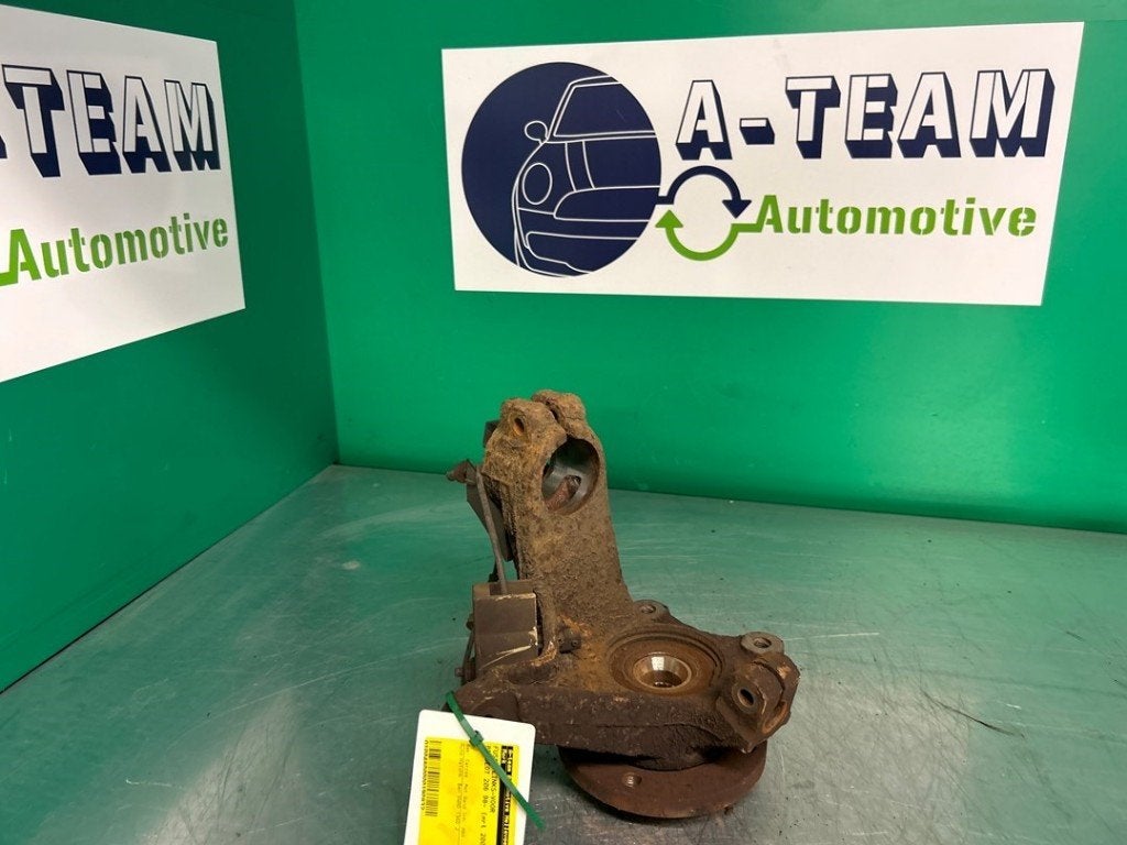 FUSEE LINKS VOOR Peugeot 206 (2A / C/H/J/S), Kontakt-peugeot@peugeot.com, Gebruikt, Peugeot Deutschland GmbH, Bahnhofsplatz
65423  Rüsselsheim, DE