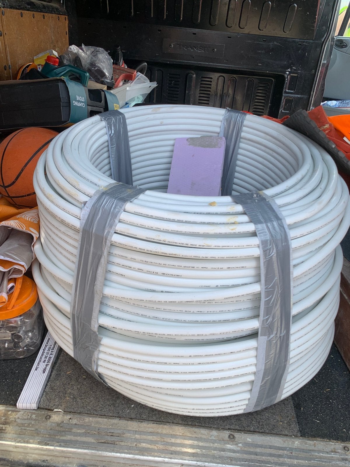 300m rol van alpex buis 16x2 ideal voor vloerverwarming., Doe-het-zelf en Bouw, Ophalen, Zo goed als nieuw