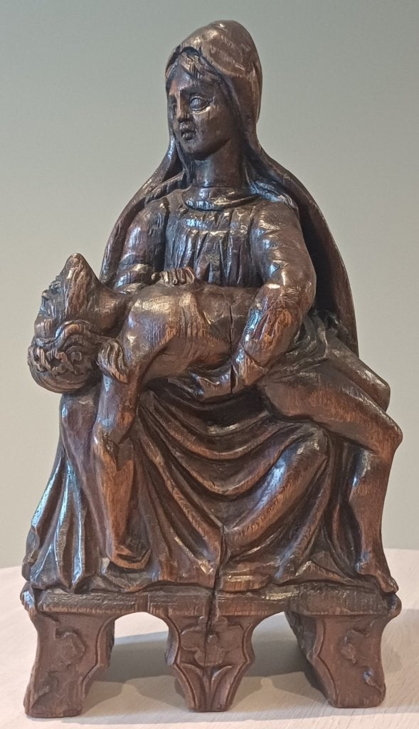 Prachtige Antieke Eiken pieta, Antiek en Kunst, Hout, Religie, 50 - 100 cm, Ophalen of Verzenden