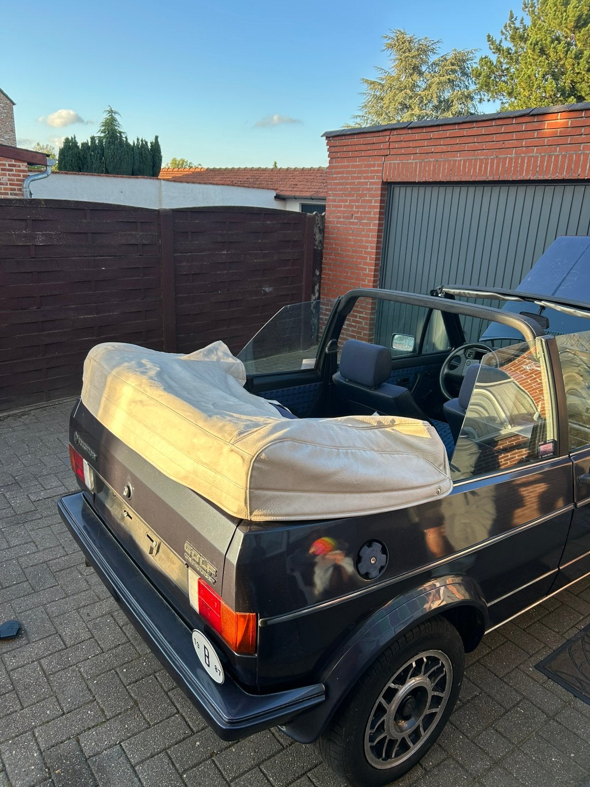 Golf 1 cabrio afdekhoes, Ophalen