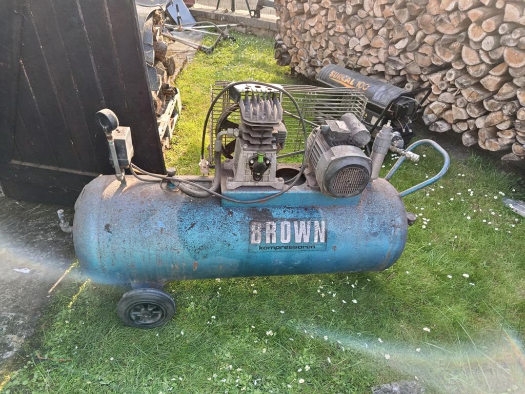Compresseur Brown 100l, Ophalen