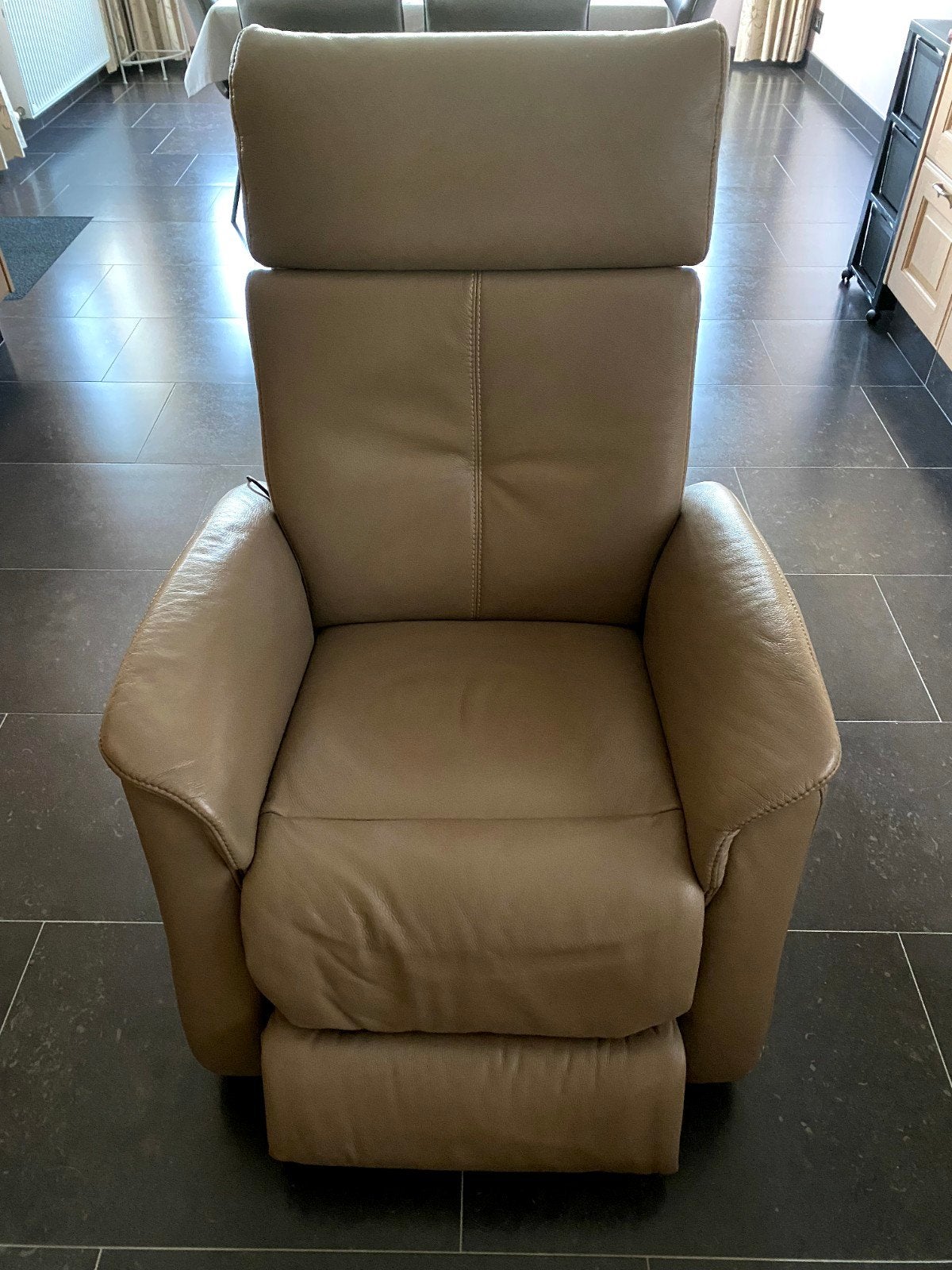 Fauteuil inclinable Himolla (électrique), Moins de 75 cm, Landelijk, Enlèvement, Utilisé