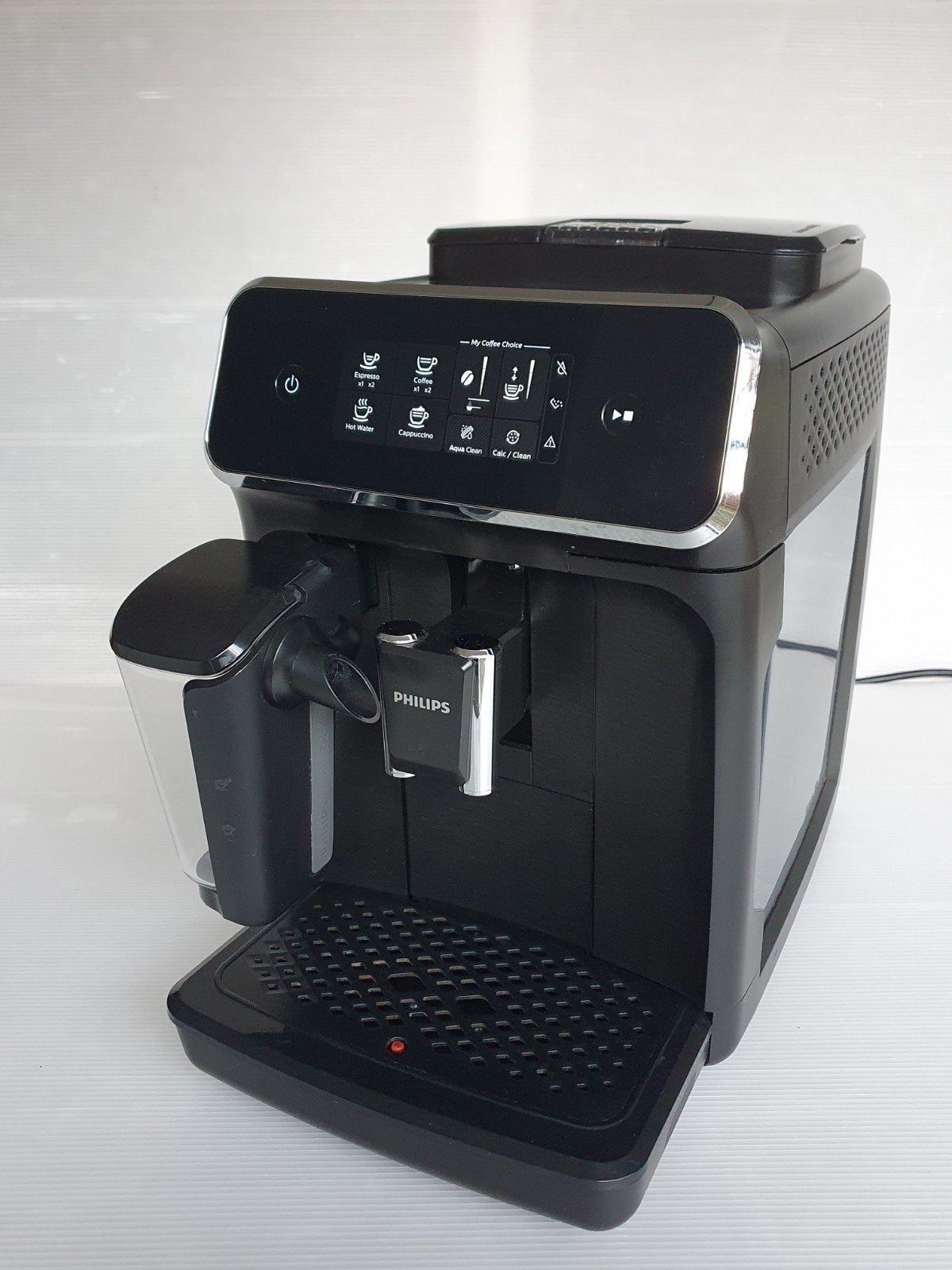 Volautomatsch koffie apparaat Philips
Met melkschuim functie, Elektronische apparatuur, Koffiezetapparaten, Ophalen, Zo goed als nieuw
