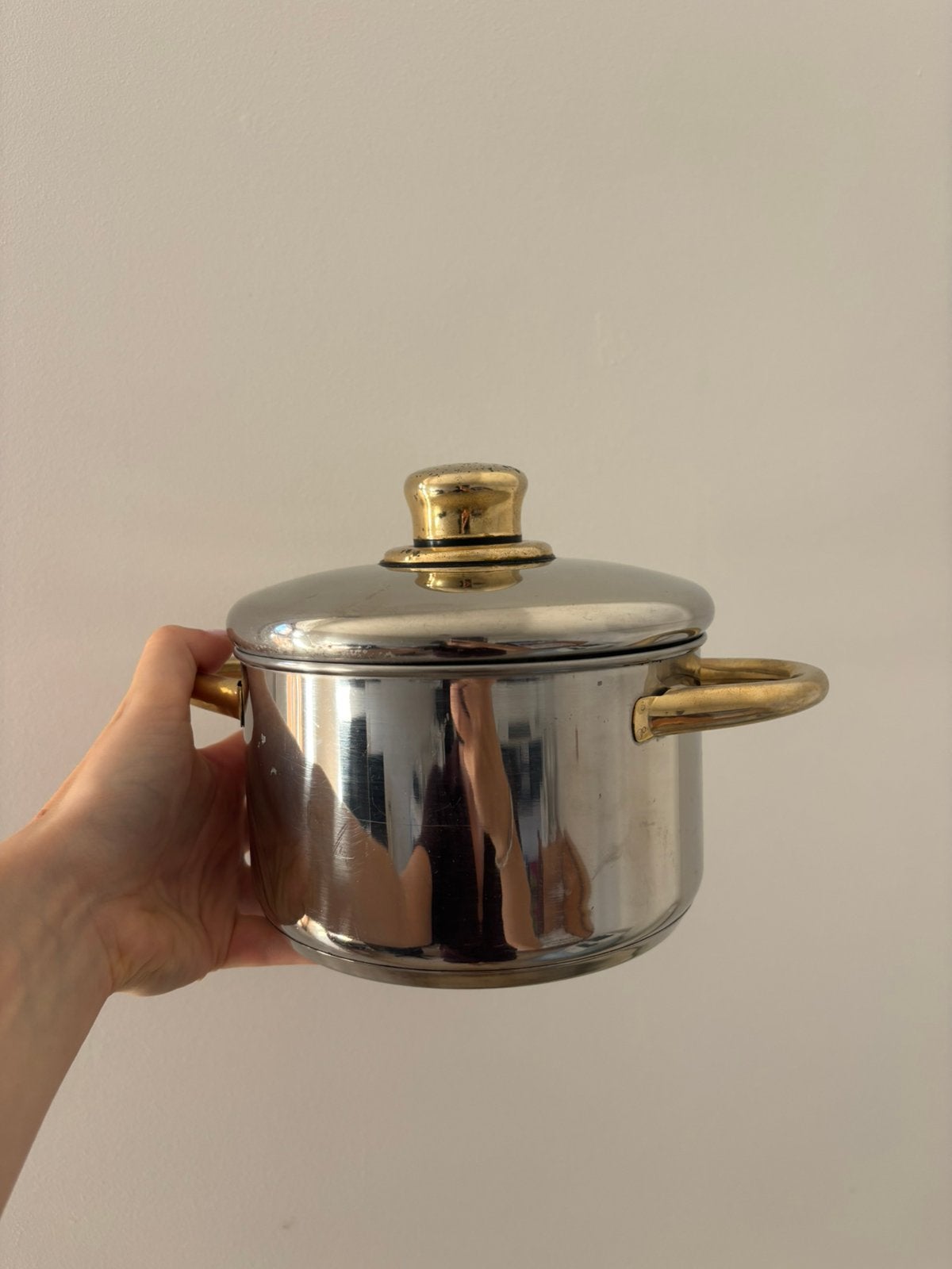 Kleine kookpot met gouden detail, Huis en Inrichting, Ophalen of Verzenden, Gebruikt