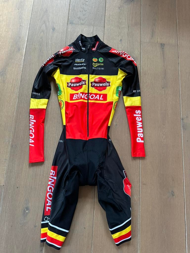 Wielerpak belgisch kampioen Eli Iserbyt te koop, Ophalen of Verzenden, Zo goed als nieuw, XS