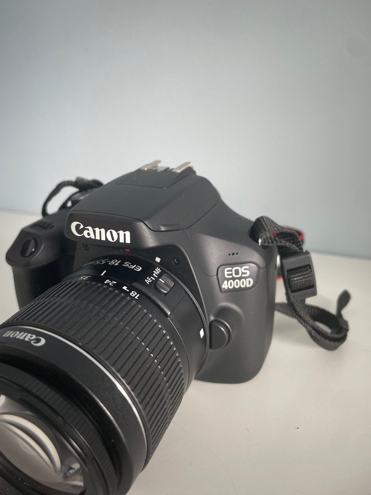 Canon EOS 4000D, Audio, Tv en Foto, Fotocamera's Digitaal, Verzenden, Zo goed als nieuw, Canon