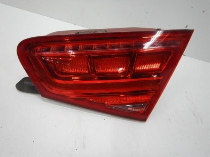 Audi A8 4H Achterlicht Achterklep Rechts-Binnen, Enlèvement ou Envoi, Utilisé