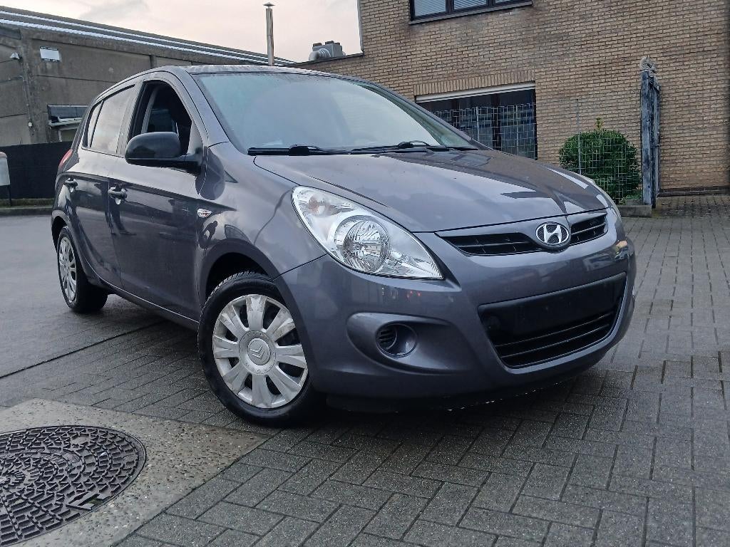 HYUNDAI I20/1600cc DIESEL/130.000KM/GEKEURD/GARANTIE, Autos, Hyundai, Achat, Entreprise, Boîte manuelle, 5 portes