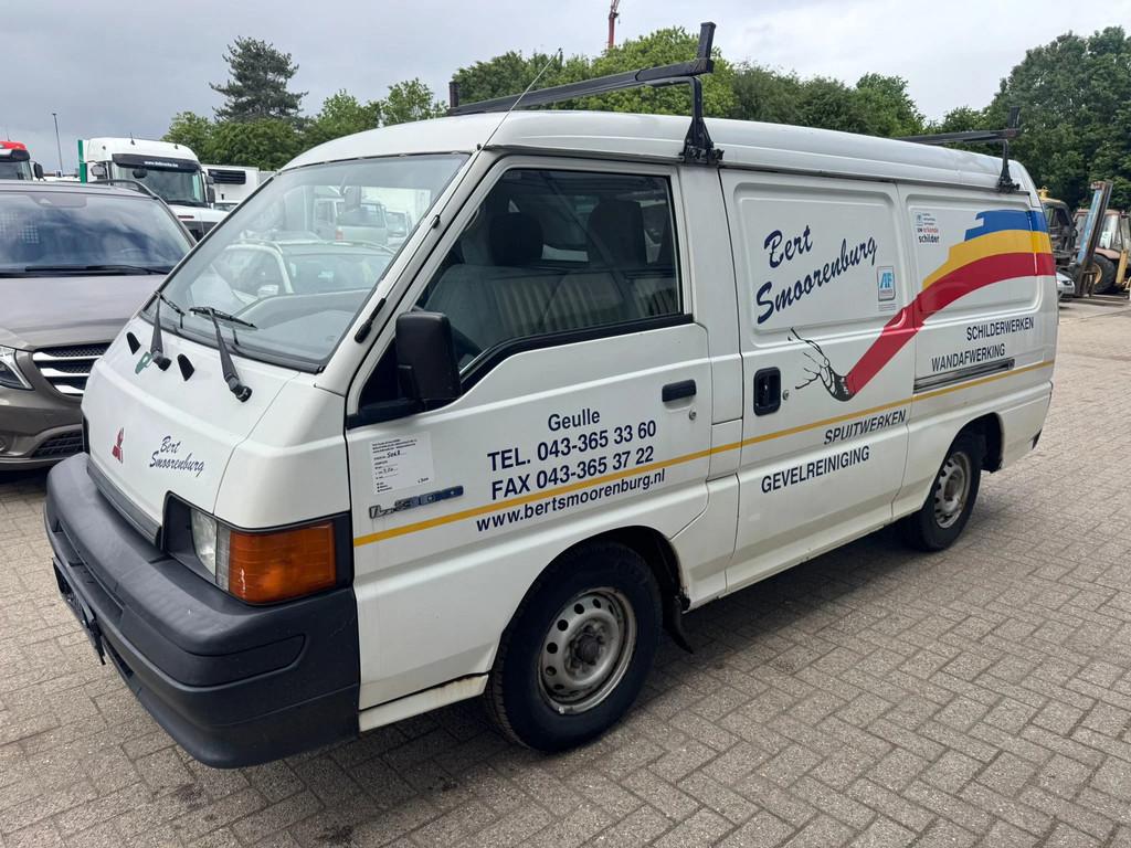 Mitsubishi L300 *LONG CHASSIS-2X SLIDINGDOOR* (bj 1998), Auto's, Bestelwagens en Lichte vracht, Gebruikt, 2477 cc, Wit, Bedrijf