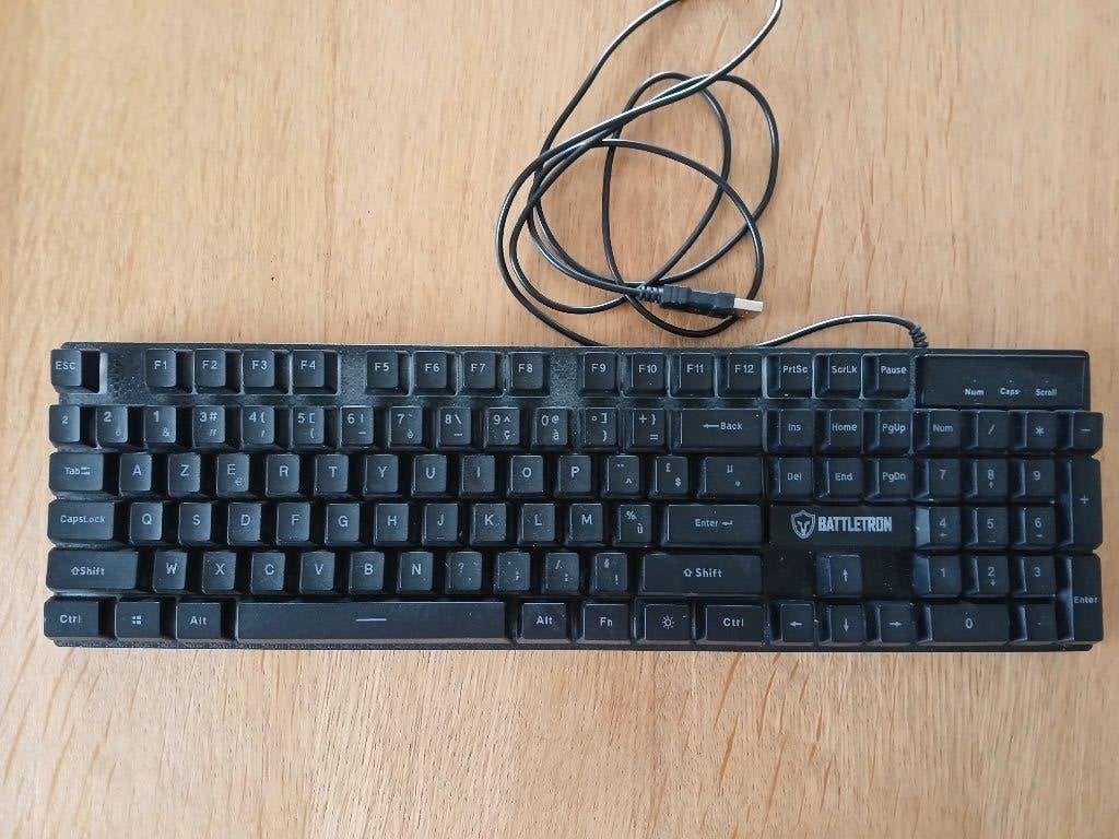 Battletron gaming-toetsenbord, Ophalen, Battletron, Gebruikt, Gaming toetsenbord
