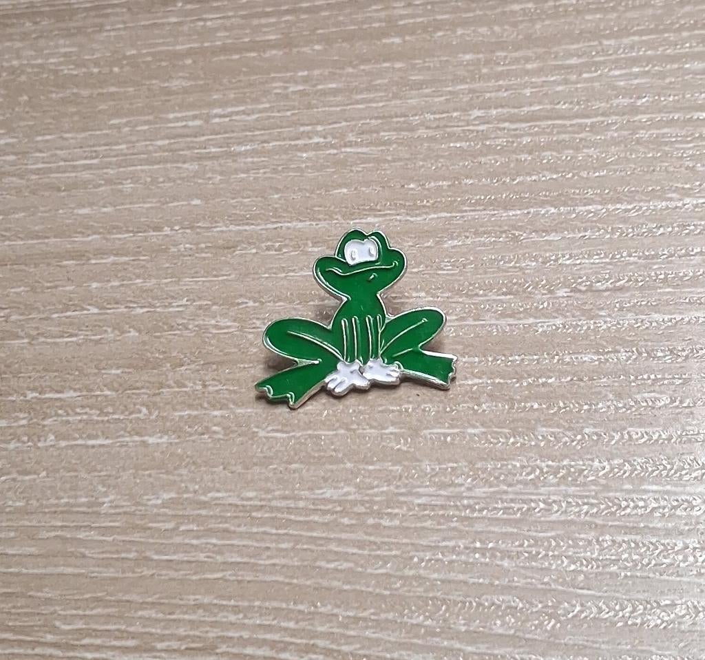PIN - KIKKER - GRENOUILLE - FROG, Envoi, Utilisé, Animal et Nature, Insigne ou Pin's