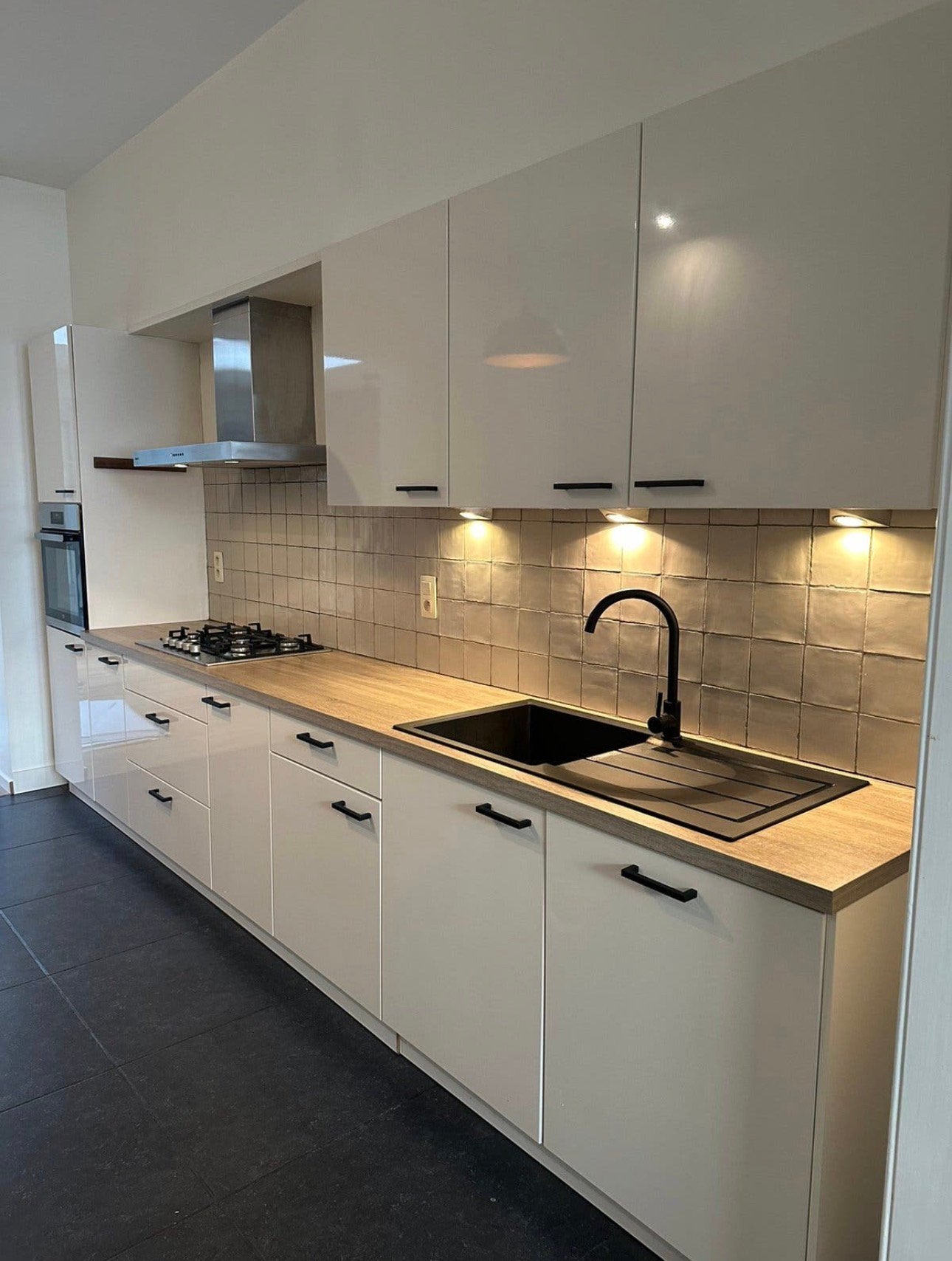 GLANS KREFEL KEUKEN(4jaar oud)+ BAR+4 ELECTRO + GEDEMONTEERD, Ophalen, Wit, Dubbelwandige keuken, Hout