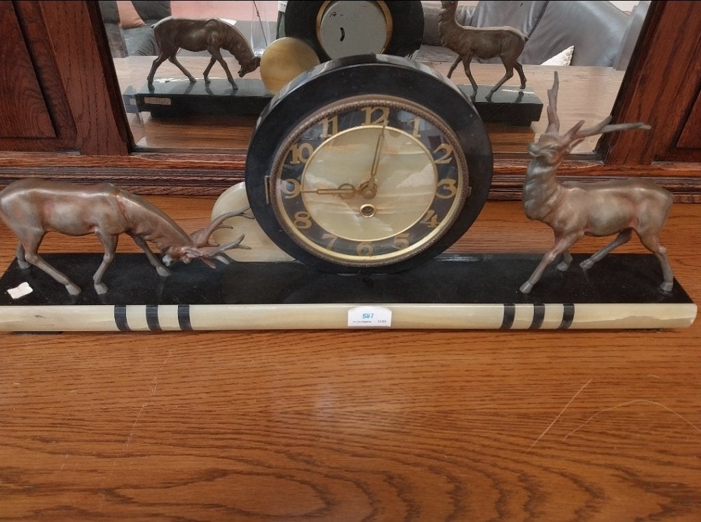 Antique Marble Mantel Clock with Bronze Deer Statues, Antiek en Kunst, Antiek | Klokken, Ophalen
