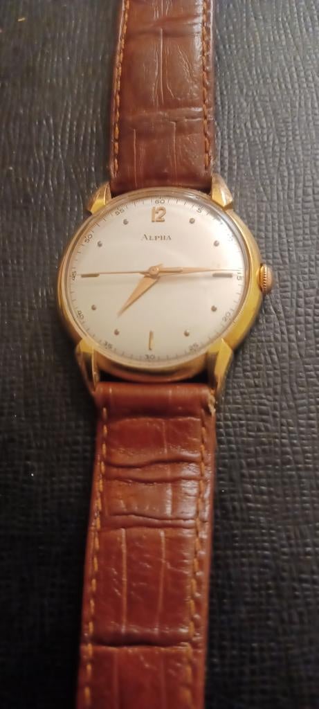montre   ALPHA OR  18k750   mécanique  a remonter MANUELE, Enlèvement ou Envoi, Or