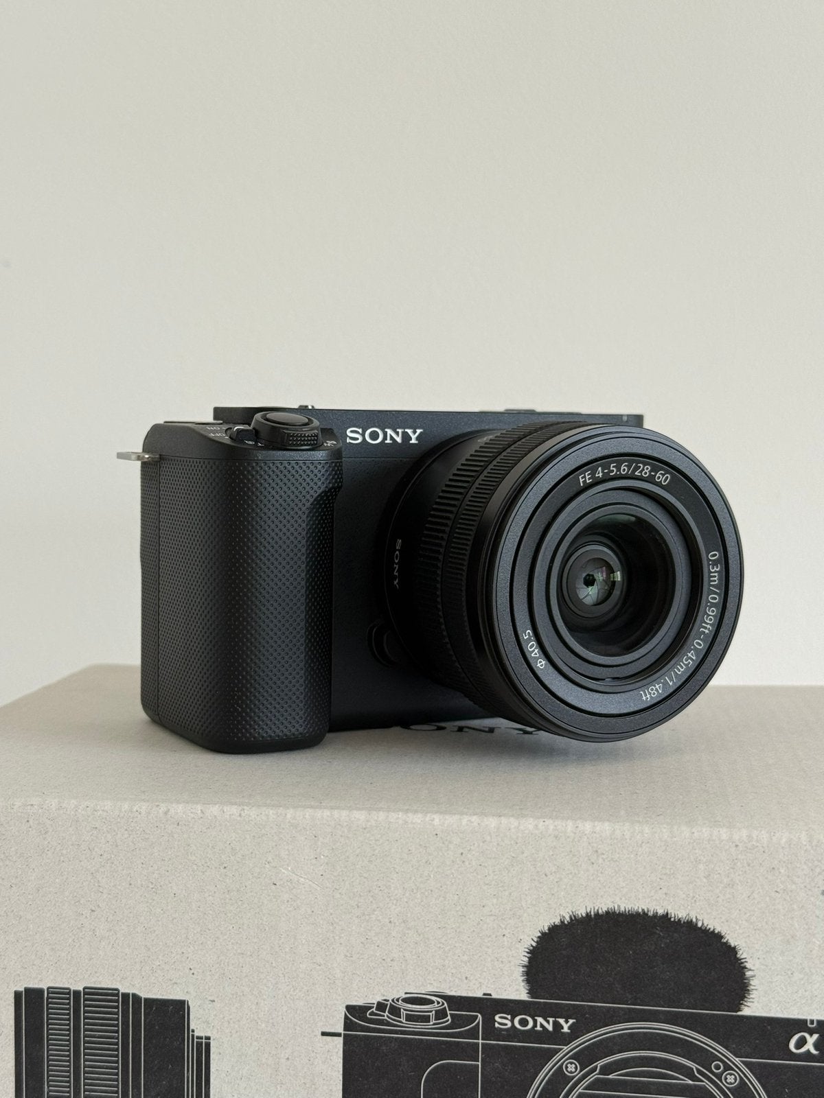 Sony ZV-E1 + 28-60 mm lenskit + SmallRig Cage + accessoires, Ophalen, Zo goed als nieuw, Grip, Sony