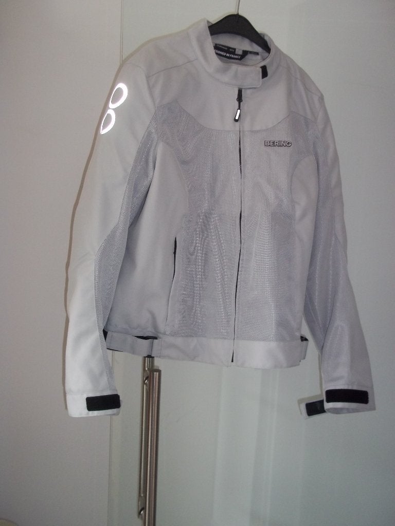 veste MOTO bering femme 42/44 NEUF, Motos, Enlèvement, Femmes, Bering