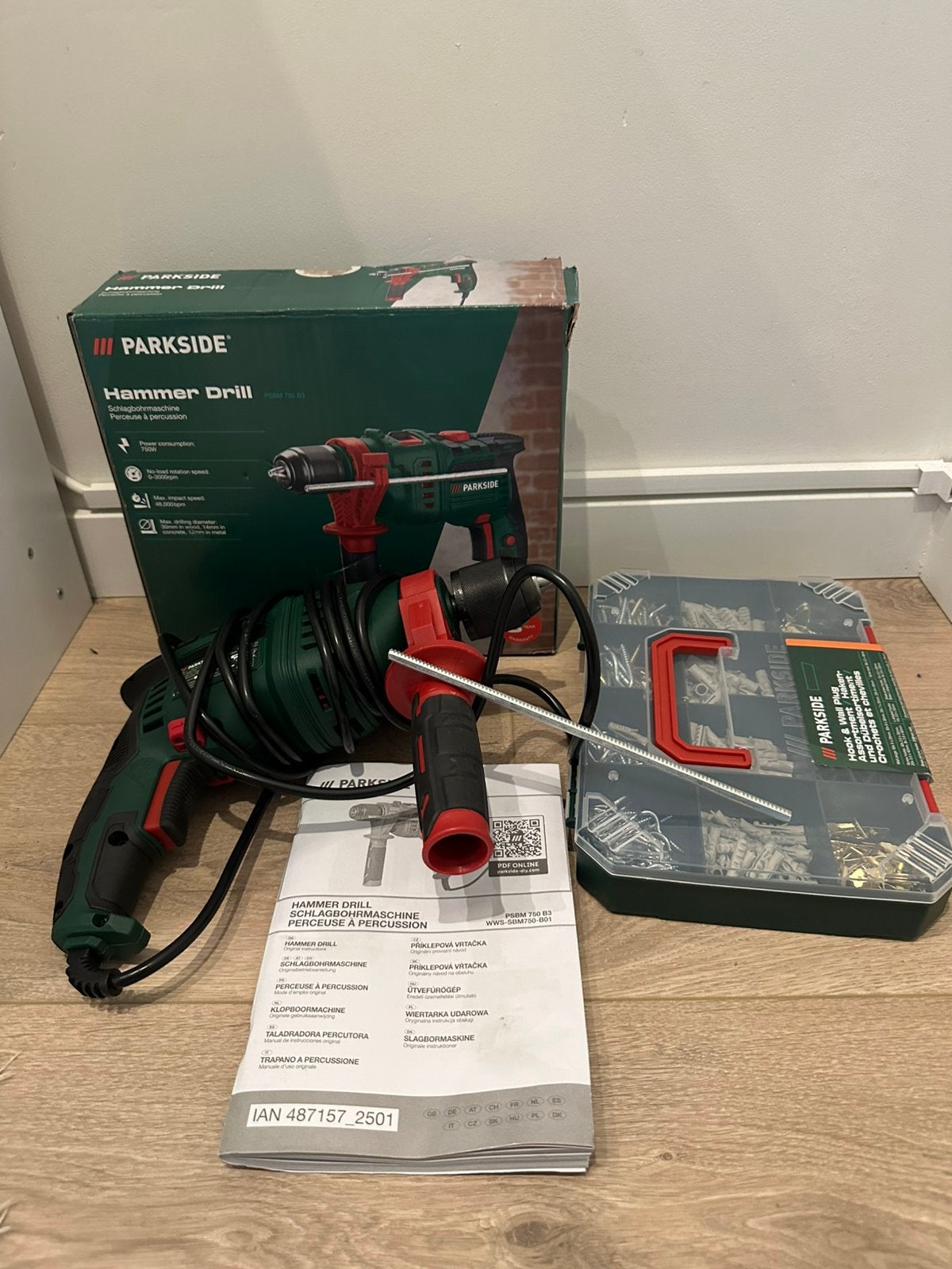 Perceuse à percussion Parkside avec assortiments, Bricolage & Construction, Outillage | Foreuses, Neuf, 600 watts ou plus, Enlèvement ou Envoi