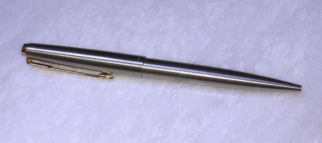 Verzamelen vintage parker pen zilver en goud deluxe, Ophalen of Verzenden, Zo goed als nieuw, Balpen, Parker