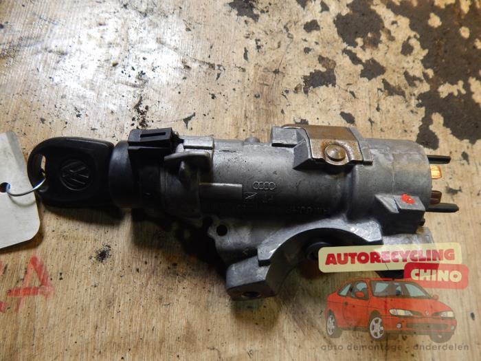 Serrure de contact + clé d'un Volkswagen Polo, Volkswagen, -, 3 mois de garantie, Utilisé