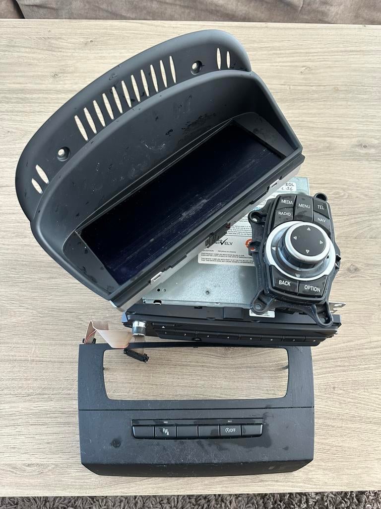 Bmw cic set module scherm en idrive controller oem bmw set, Auto diversen, Autoradio's, Zo goed als nieuw, Ophalen of Verzenden