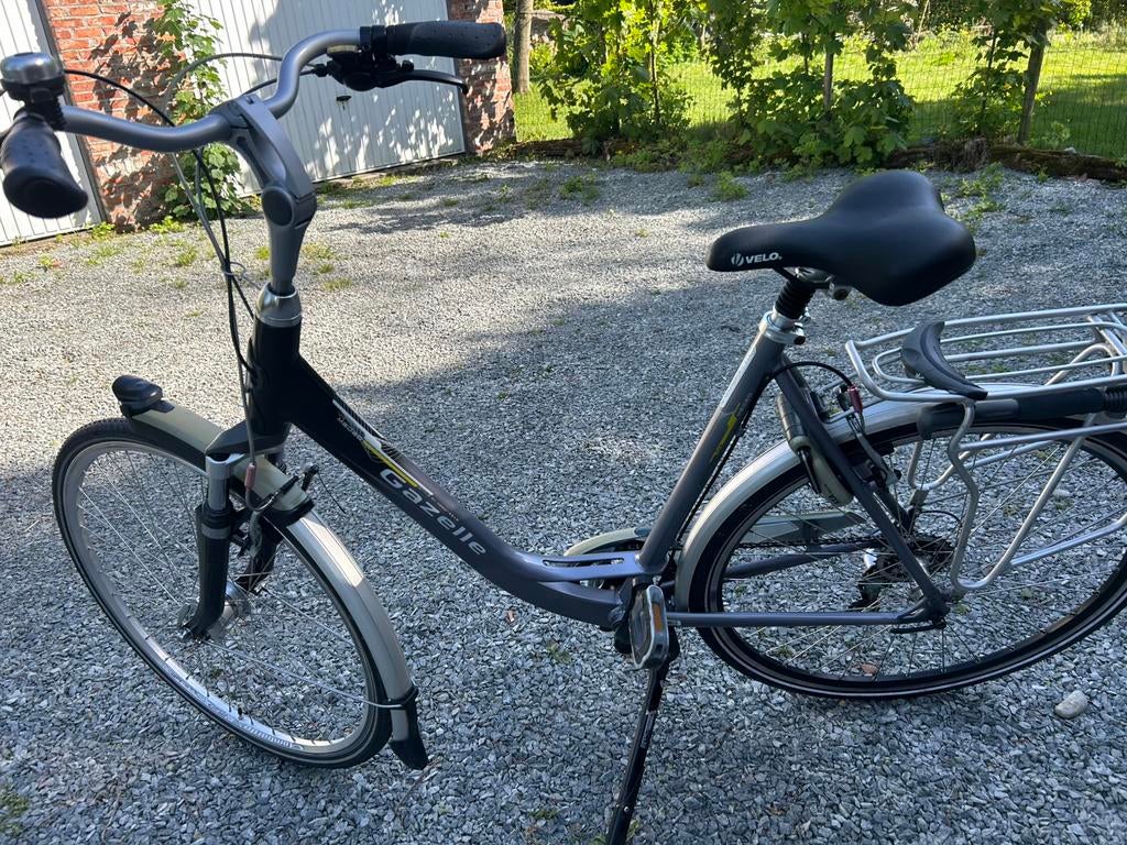 Damesfiets gazelle 28 inch, Fietsen en Brommers, Fietsen | Dames | Damesfietsen, Zo goed als nieuw, Gazelle, Versnellingen, Ophalen