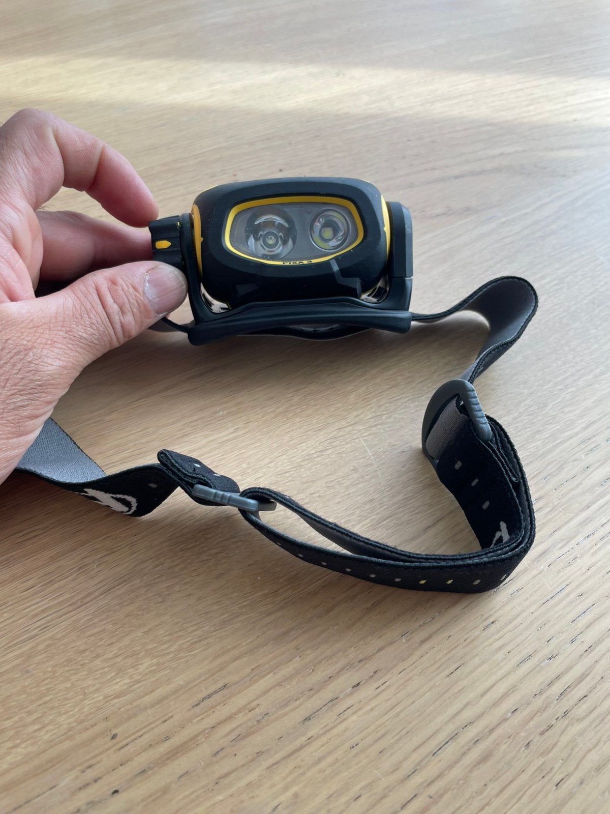 Lampe Frontale Petzl, Caravanes & Camping, Lampes de poche, Enlèvement, Utilisé