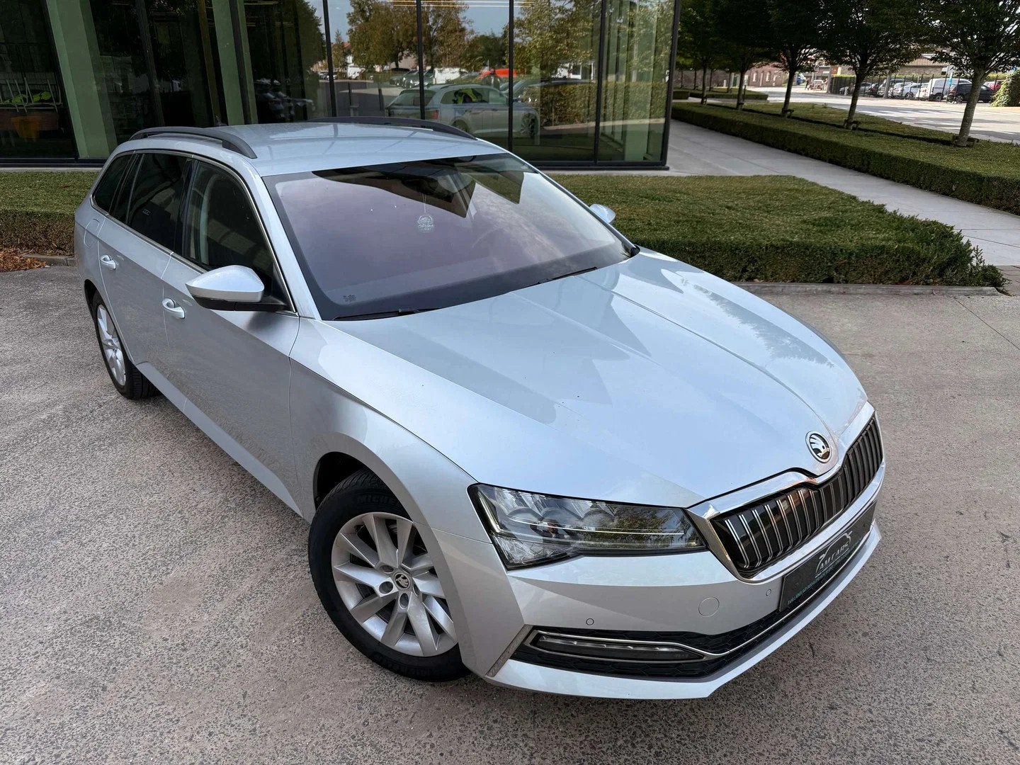 Skoda Superb Combi Superb PHEV 1.4 TSI Ambition DSG (160 kW), Auto's, Automaat, Stof, Gebruikt, 4 cilinders