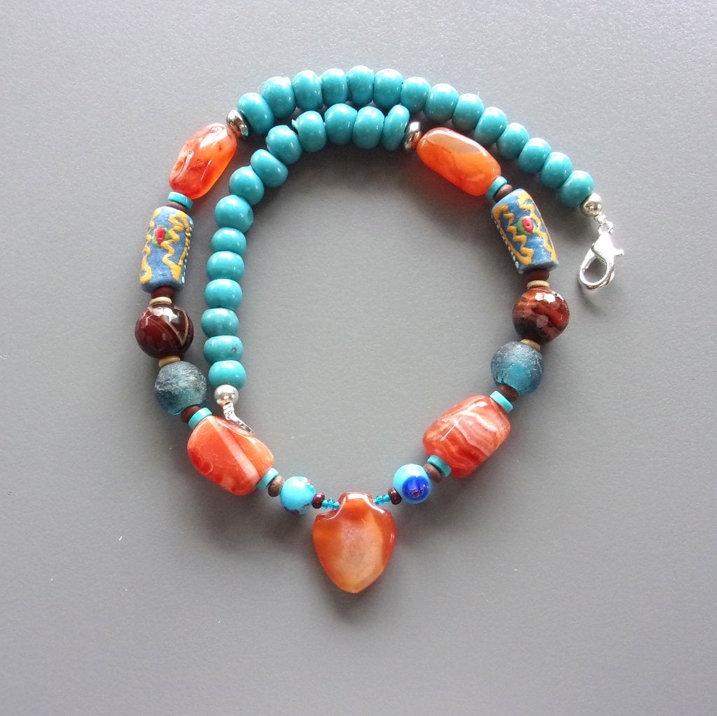 Collier femme avec coeur en cornaline, millefiori de Venise, Bijoux, Sacs & Beauté, Neuf, Pierre ou Minéral, Avec pierre précieuse