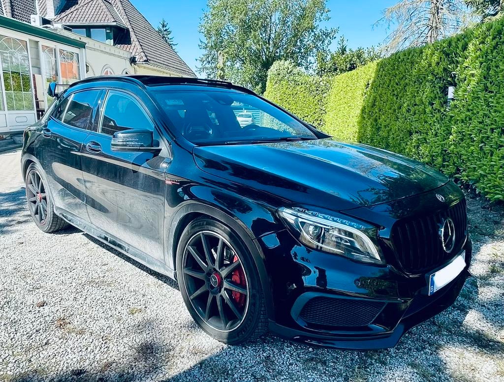 Mercedes-Benz GLA 45 AMG 4matic 2.0 Turbo/RECARO/PANO DAK, Auto's, Automaat, 1998 cc, 4 cilinders, Zwart