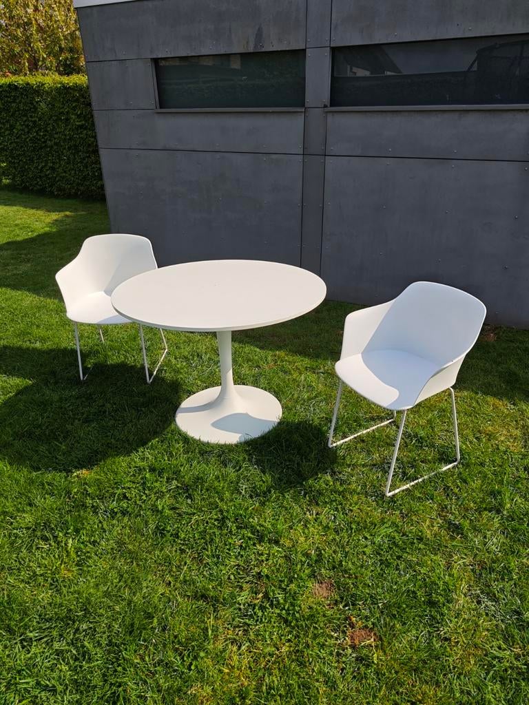Witte ronde tafel met stoelen, Tuin en Terras, Ophalen