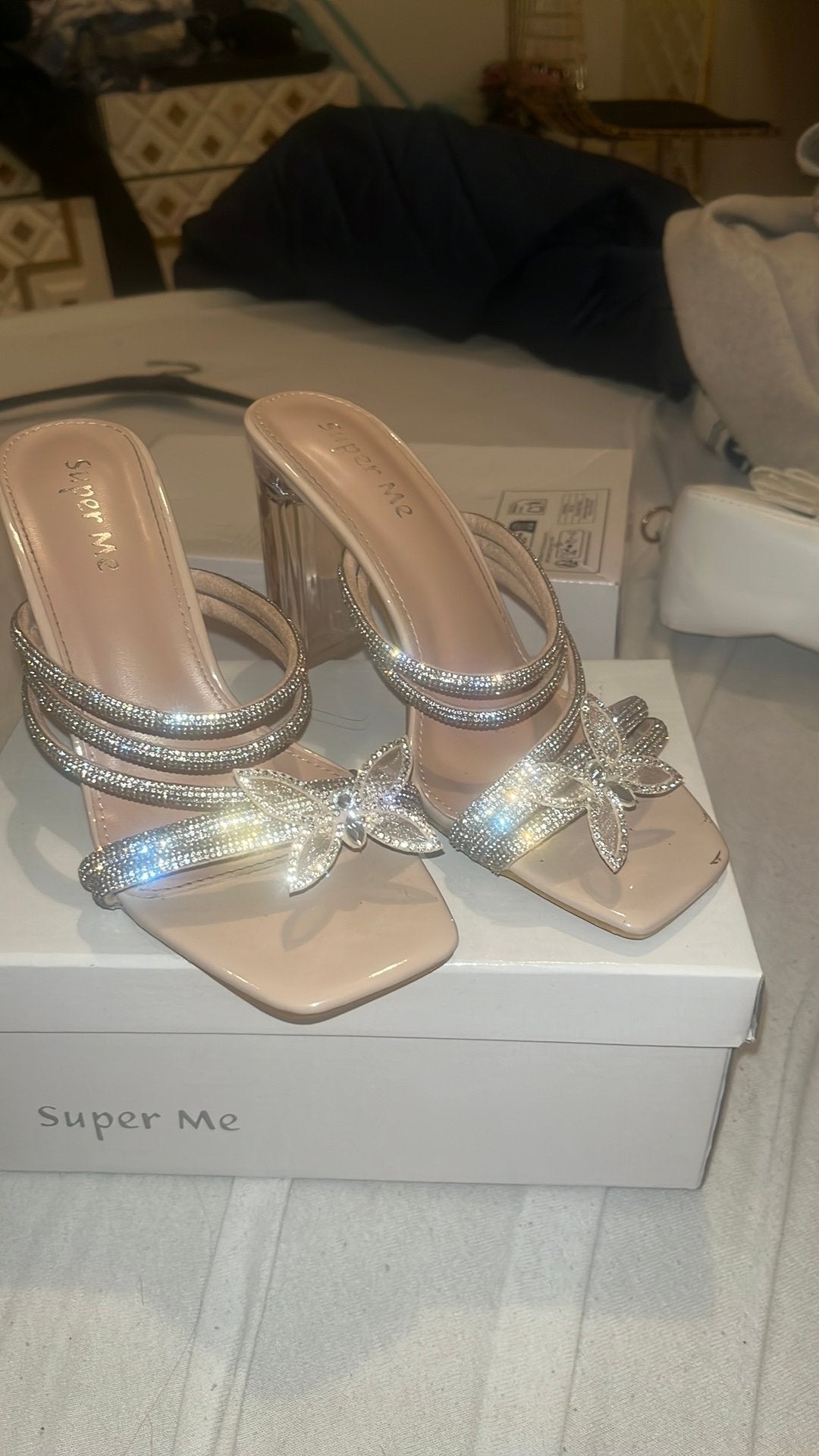 Elegante hakken met vlinder details – maat 36, Autres couleurs, Chaussures à haut talons, Enlèvement, Porté