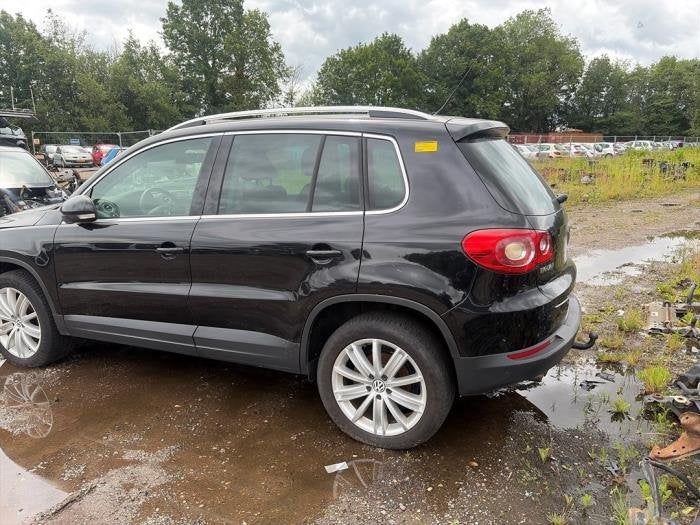 Portier 4Deurs links-achter van een Volkswagen Tiguan (LC9X), Gebruikt, -, -, Ophalen of Verzenden
