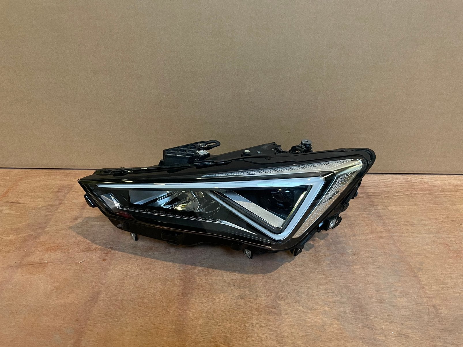 PHARES SEAT LEON 5FB941007J - ORIGINAUX, Enlèvement ou Envoi, Utilisé, Seat