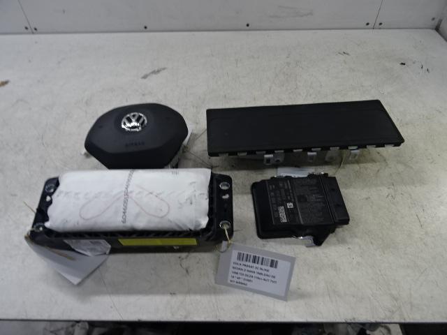 AIRBAG ENSEMBLE Volkswagen Passat (3G2) (01-2014/-), Autos : Pièces & Accessoires, Utilisé, Volkswagen