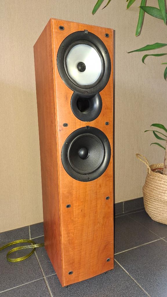 KEF Q55.2 luidspreker set plus center speaker Q95c, Audio, Tv en Foto, Luidsprekerboxen, Zo goed als nieuw, 120 watt of meer, Front, Rear of Stereo speakers